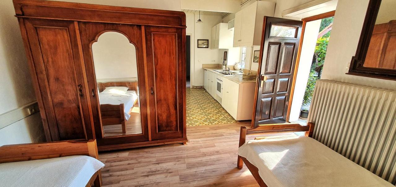Guesthouse Parthenón エクステリア 写真